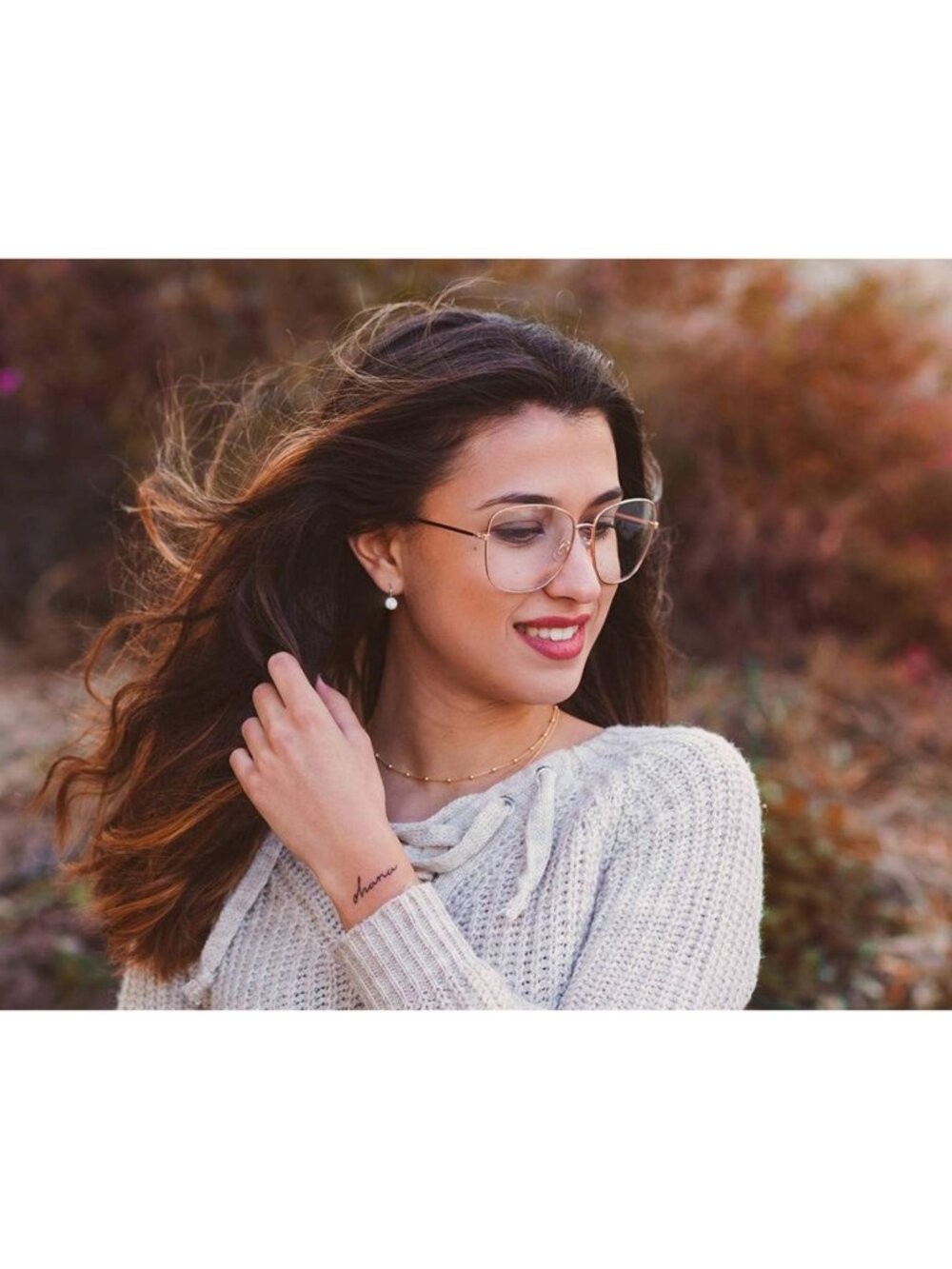 Elegant 925 Sterling Silver Hoop Earrings with AAA+ White Freshwater Pearls - Picture 2 of 6